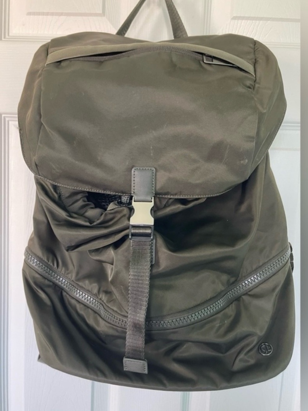 LULULEMON Backpack with Drawstring and Buckle Closure